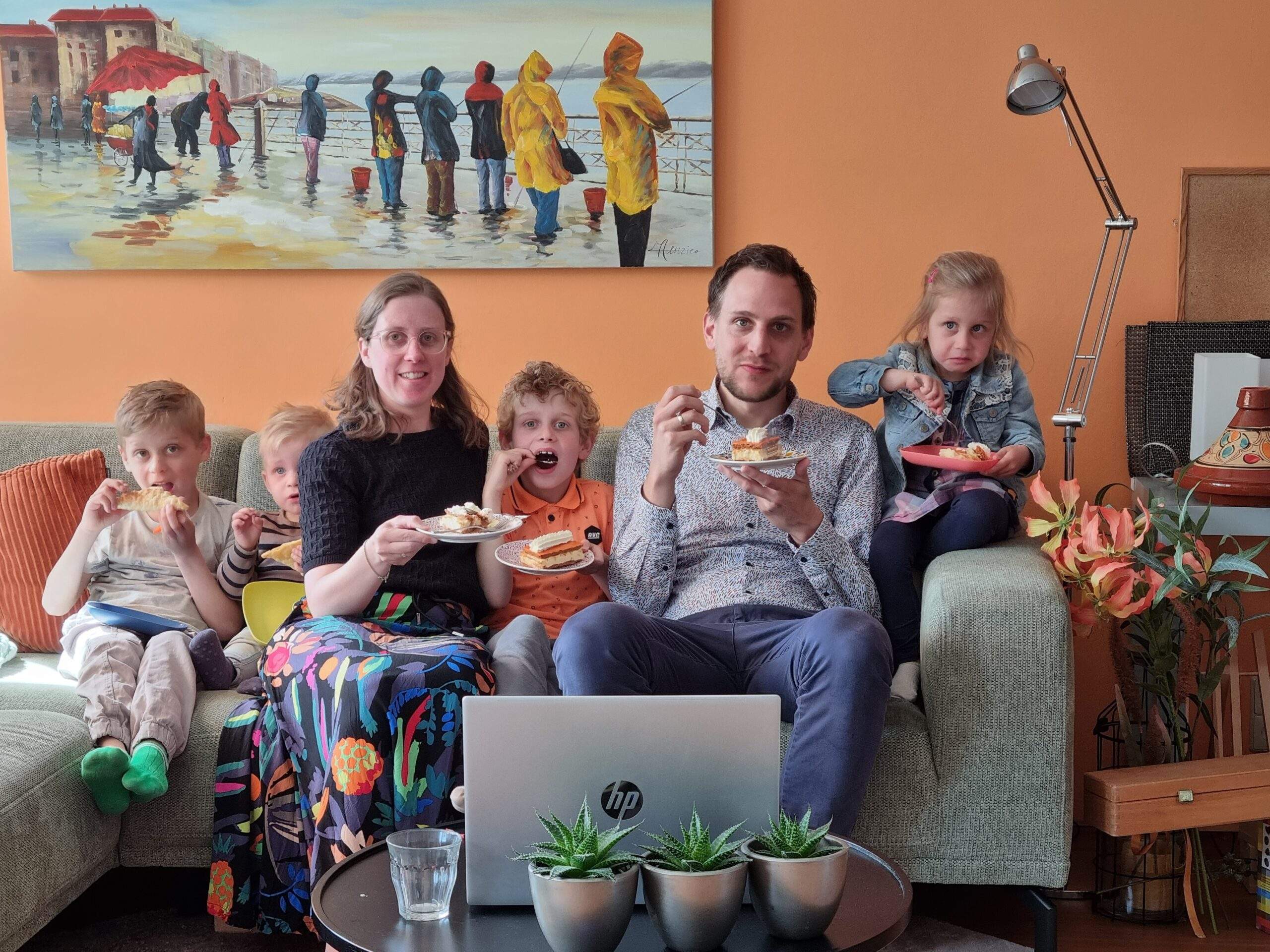 Oranjetompoucen en koffers